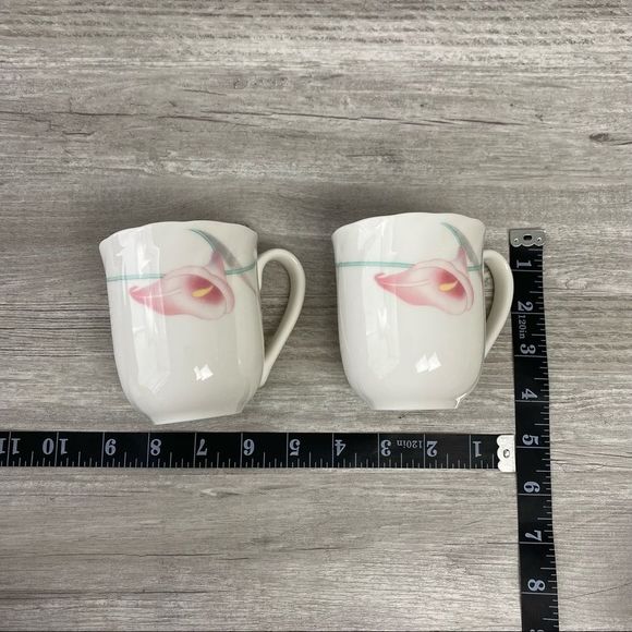 HAENGNAMSA SNOW BONE CHINA SET OF 2 Floral Cups - Picture 8 of 8